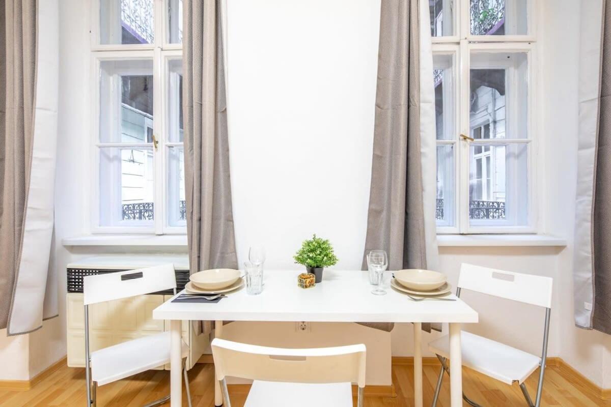 Very Central Convenient Flat Budapest Exterior foto